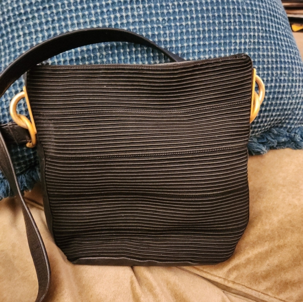 Americana by sharif black bag vintage